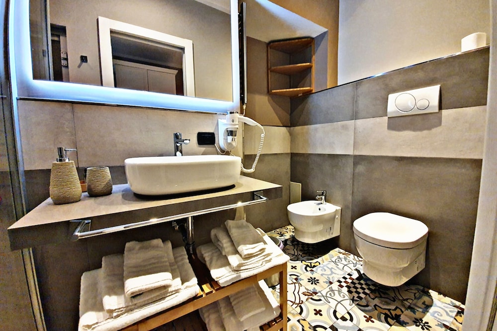Fabio Massimo Guest House 44/50