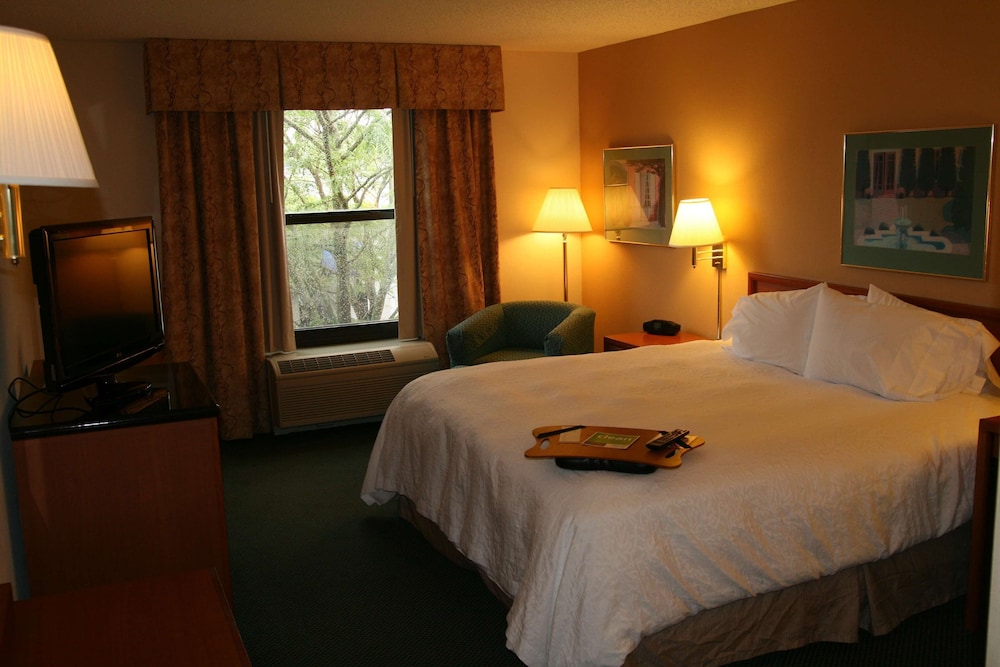 Hampton Inn Kansas City/Shawnee Mission 10/34