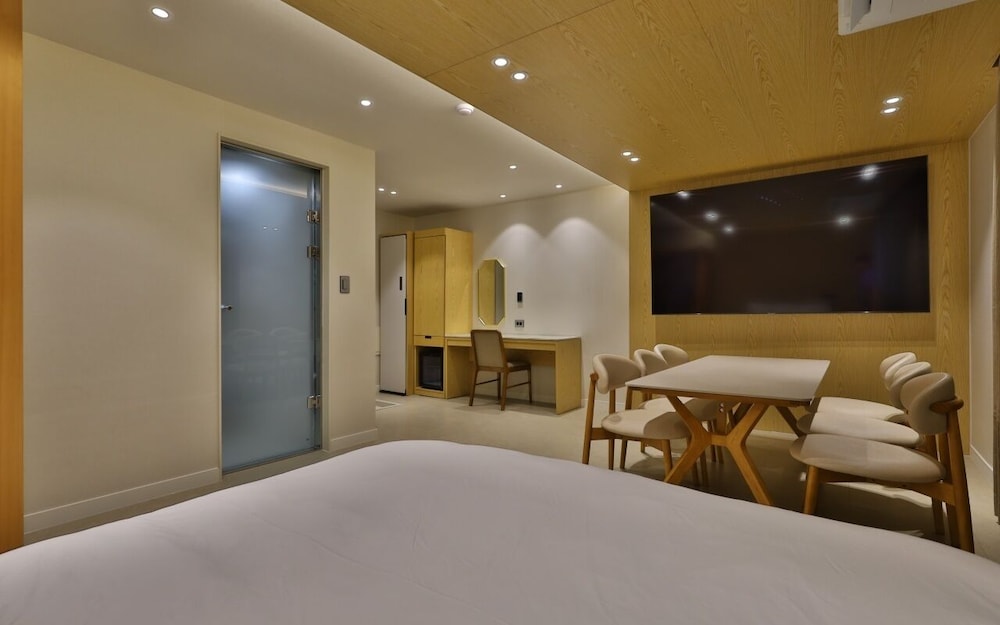 Gridt Hotel and Home Gyeongju 41/50