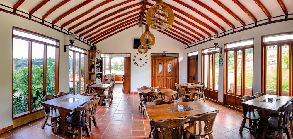 Hotel Campestre Cordillera de Los Andes 45/58