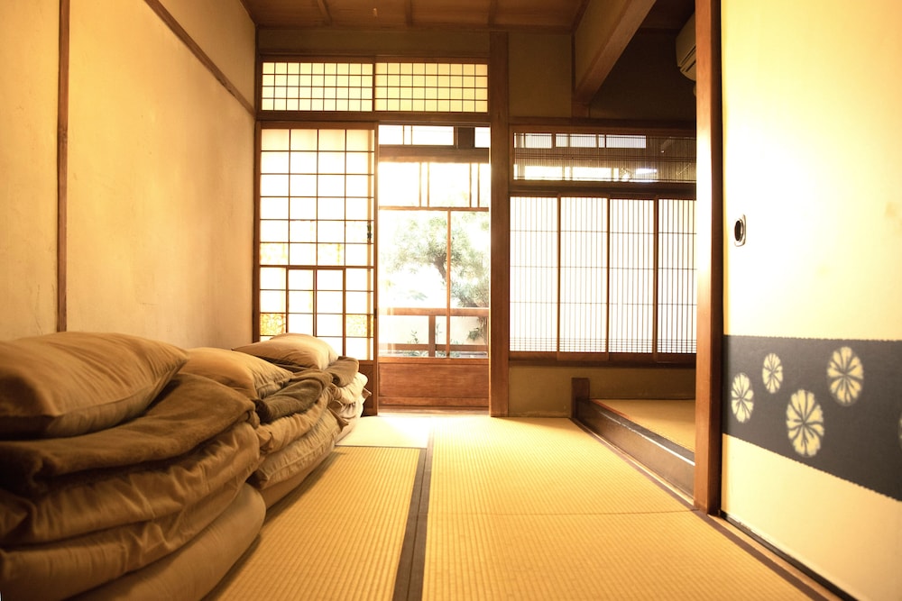 Guesthouse YULULU 35/45