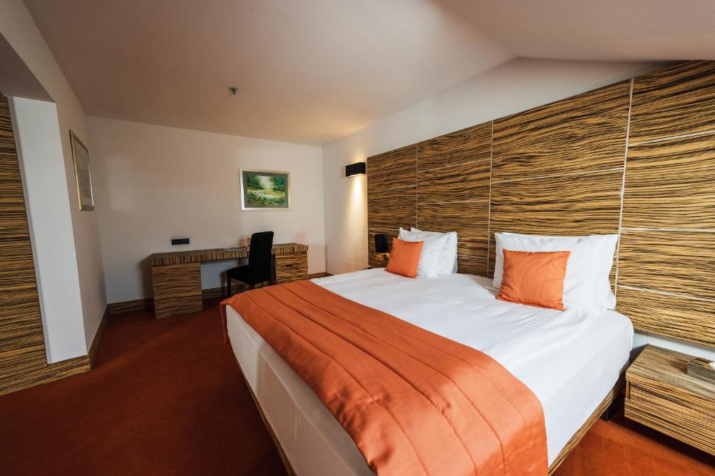 Superior single room