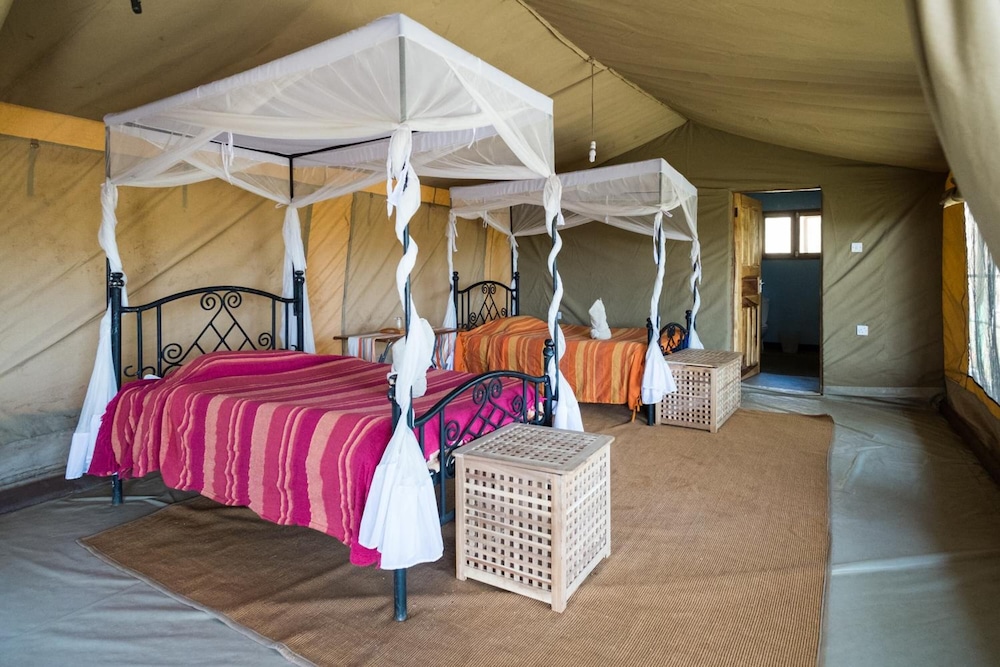 SERENGETI WILDEBEEST CAMP 9/55