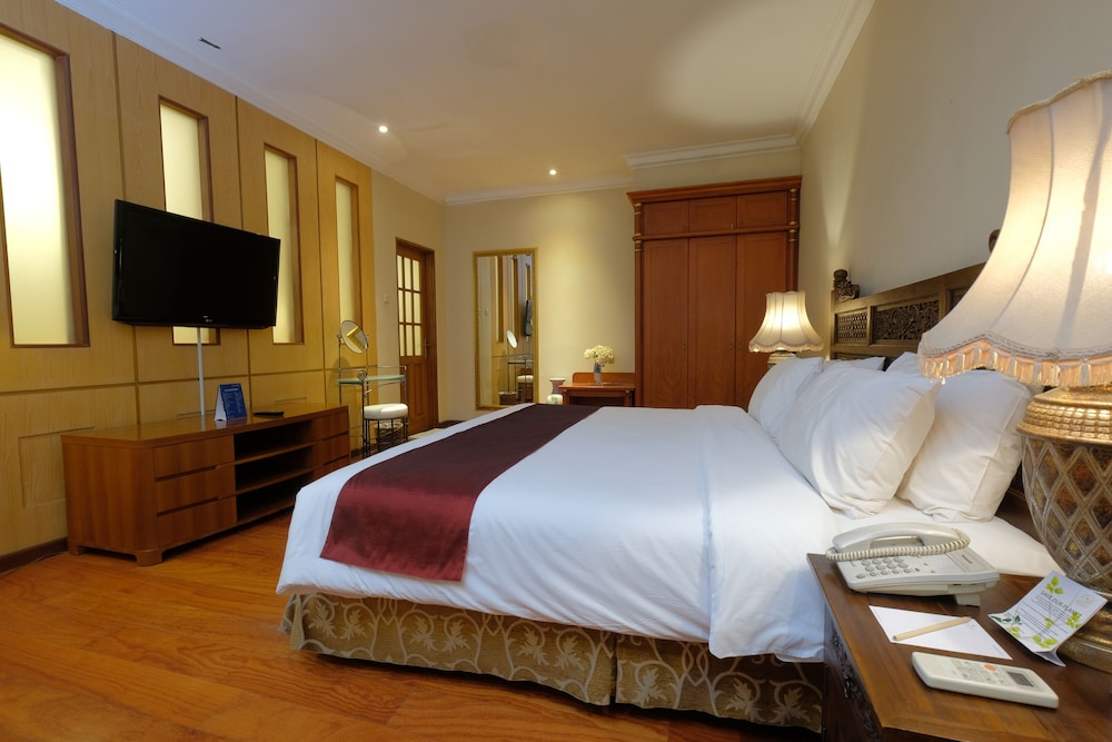 Diamond Hotel Solo 20/27