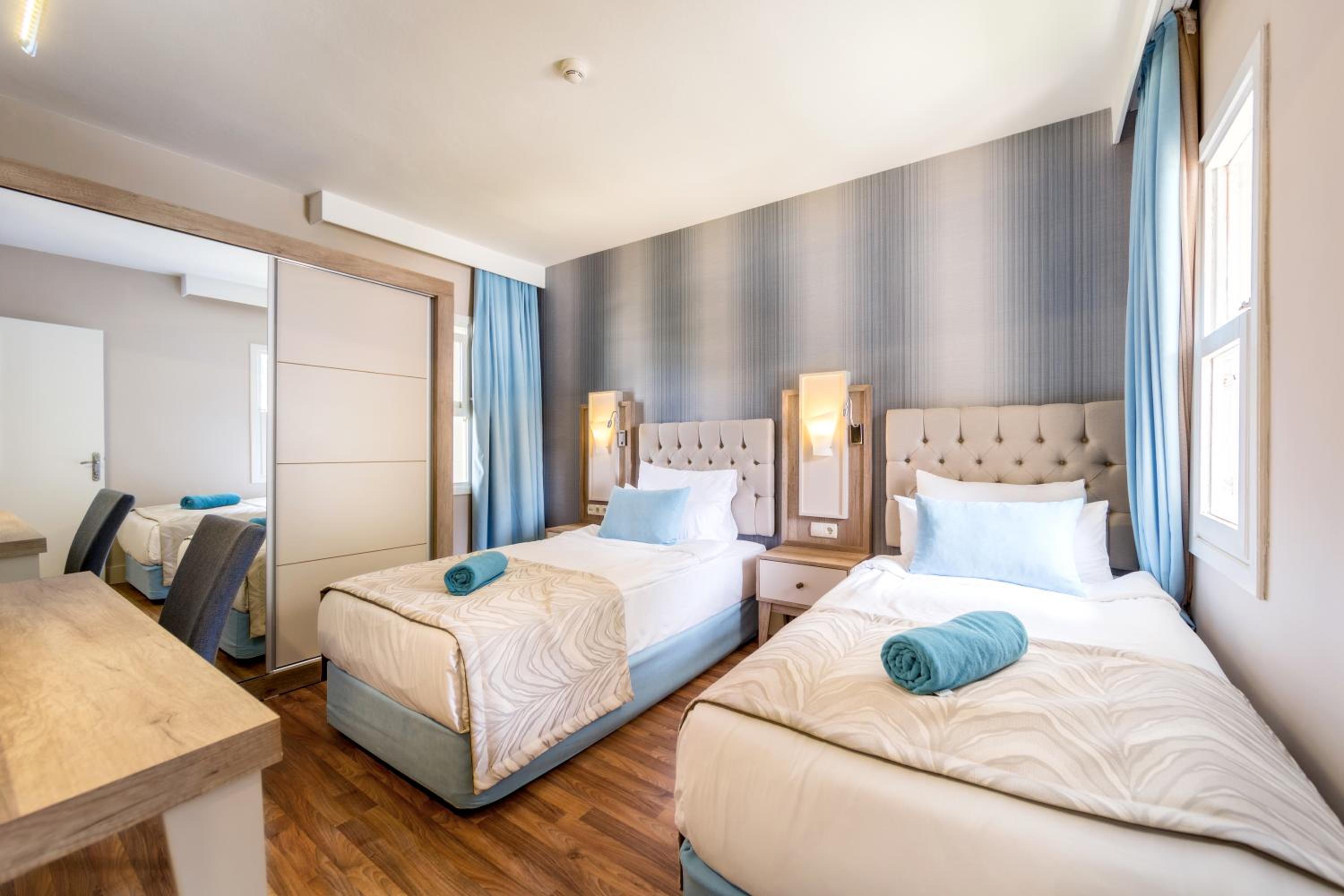 Village, Classic, Family, Suite