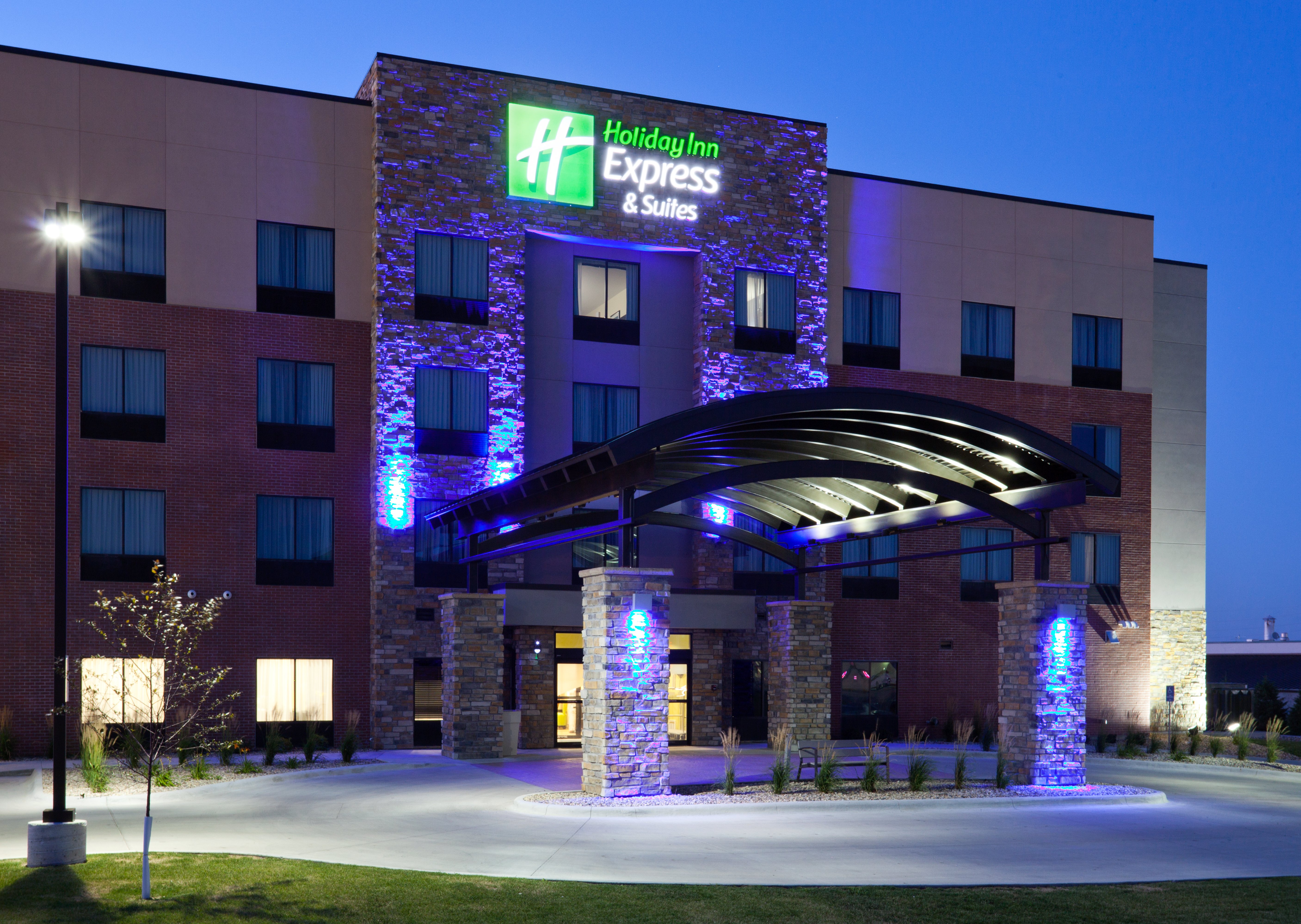 Holiday Inn Express Fort Dodge 2/26
