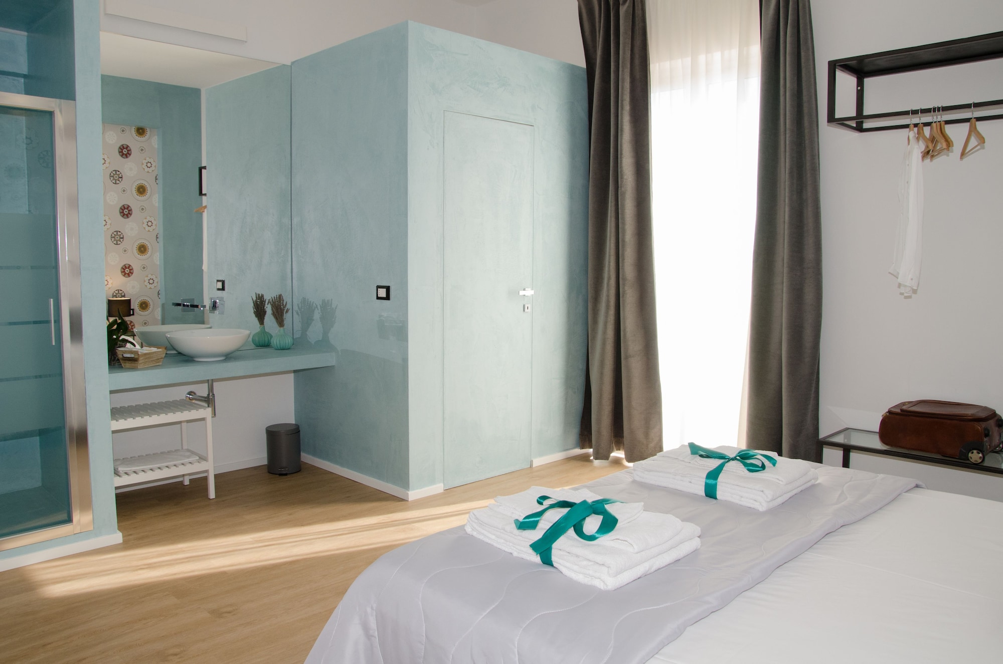 ELITE, DOUBLE BED