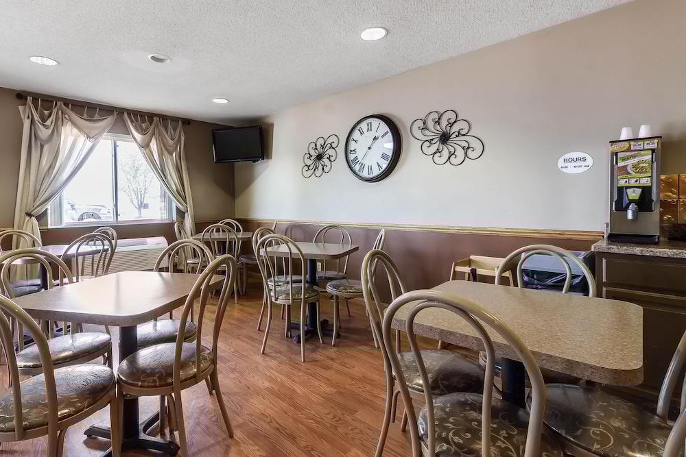 Rodeway Inn Holdrege NE 29/38