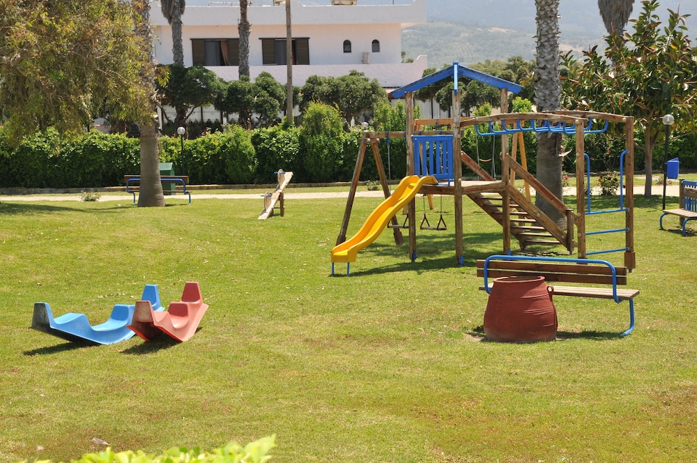 Aeolos Beach Hotel 36/57