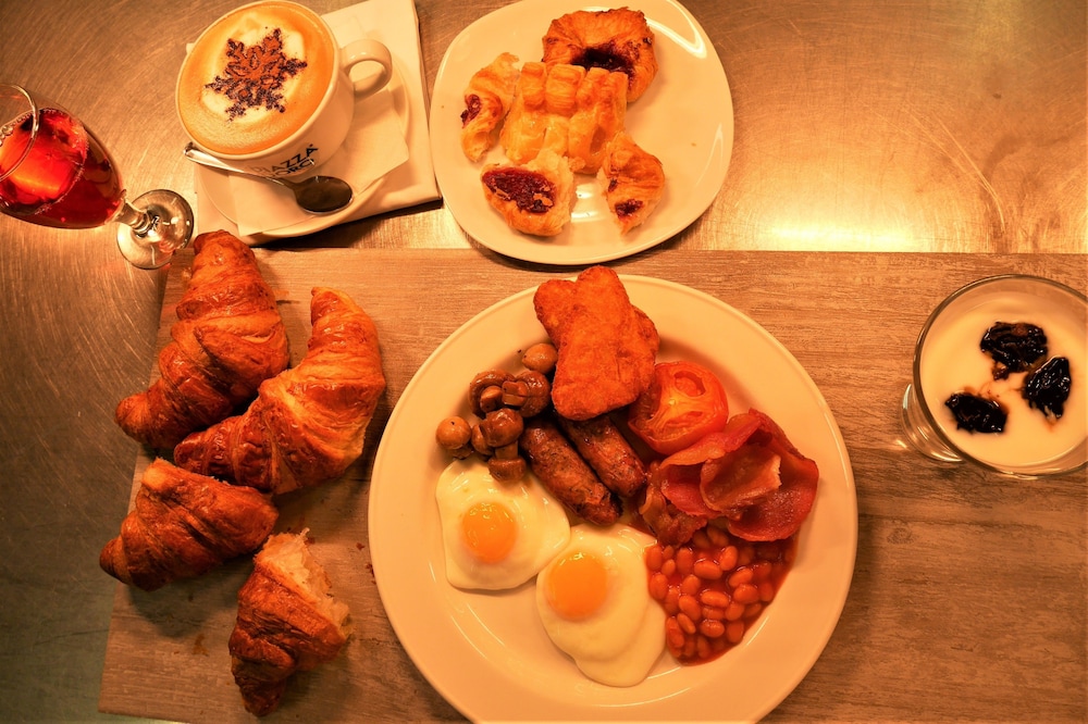 NOVOTEL LONDON STANSTED AIRPORT 15/69