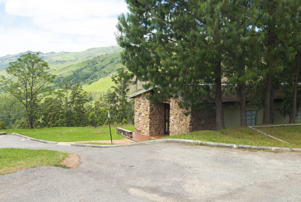 Emafini Country Lodge 52/57