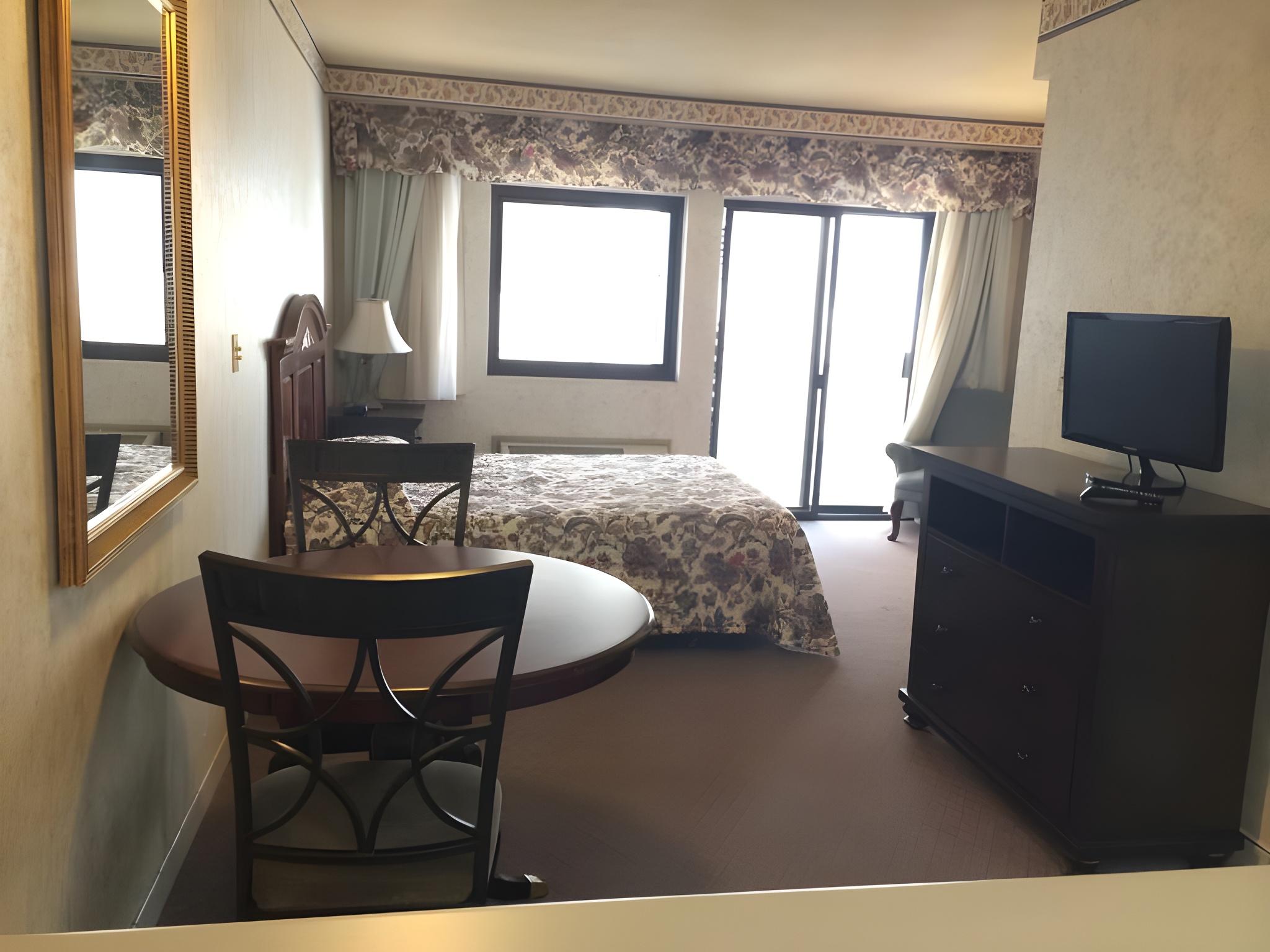 Guam Airport Hotel 16/33