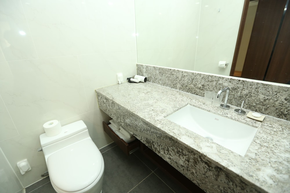 Hotel Air City Jeju 62/63