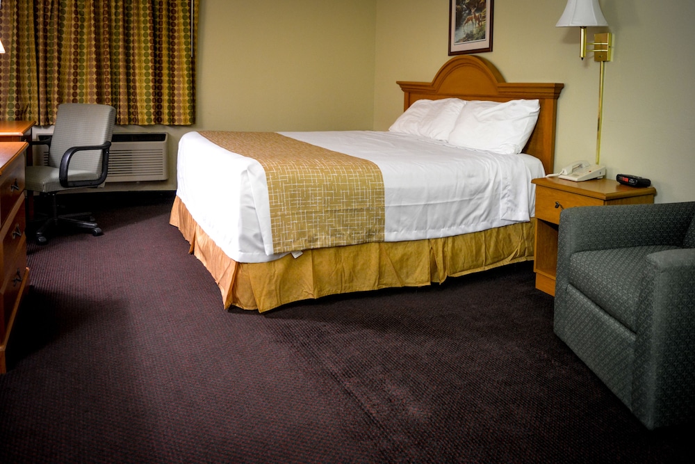 Travelodge By Wyndham St Louis 14/19