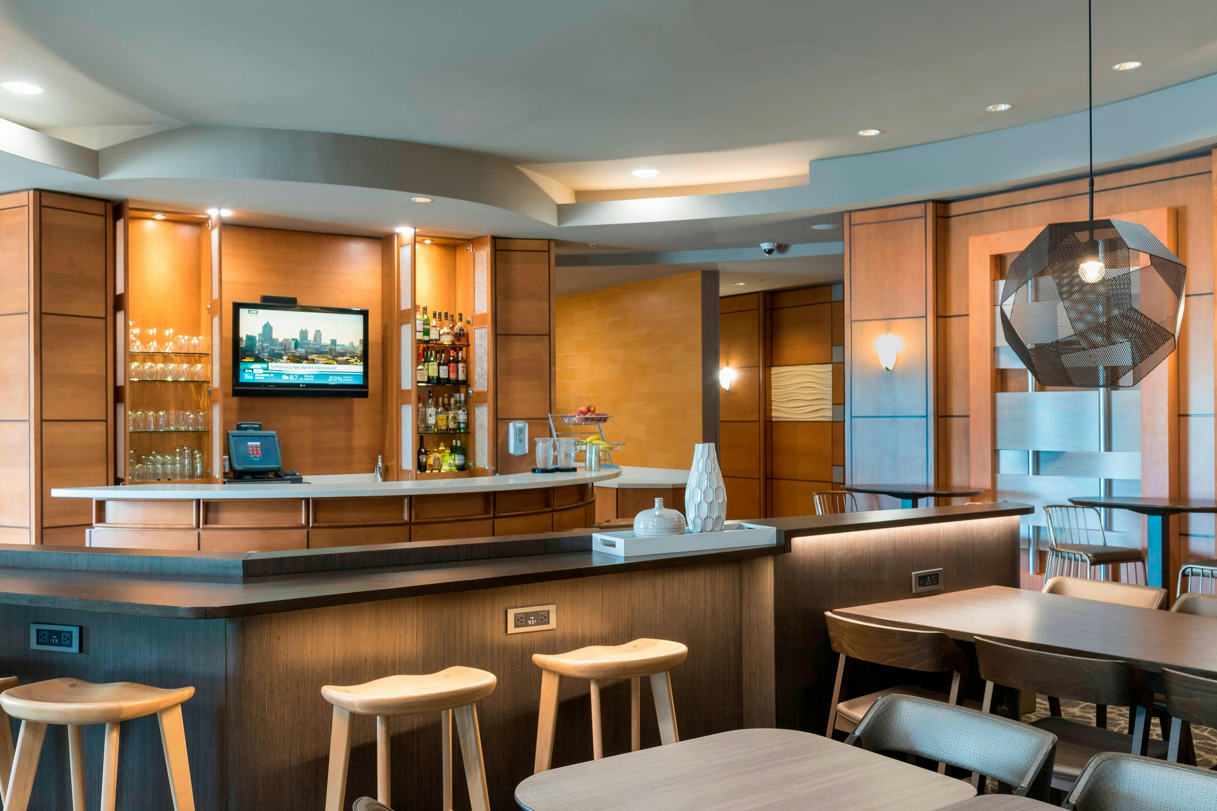 SpringHill Suites Detroit Auburn Hills 2/2