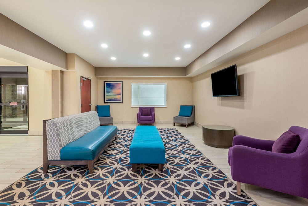 La Quinta Inn & Suites by Wyndham Batavia 31/41
