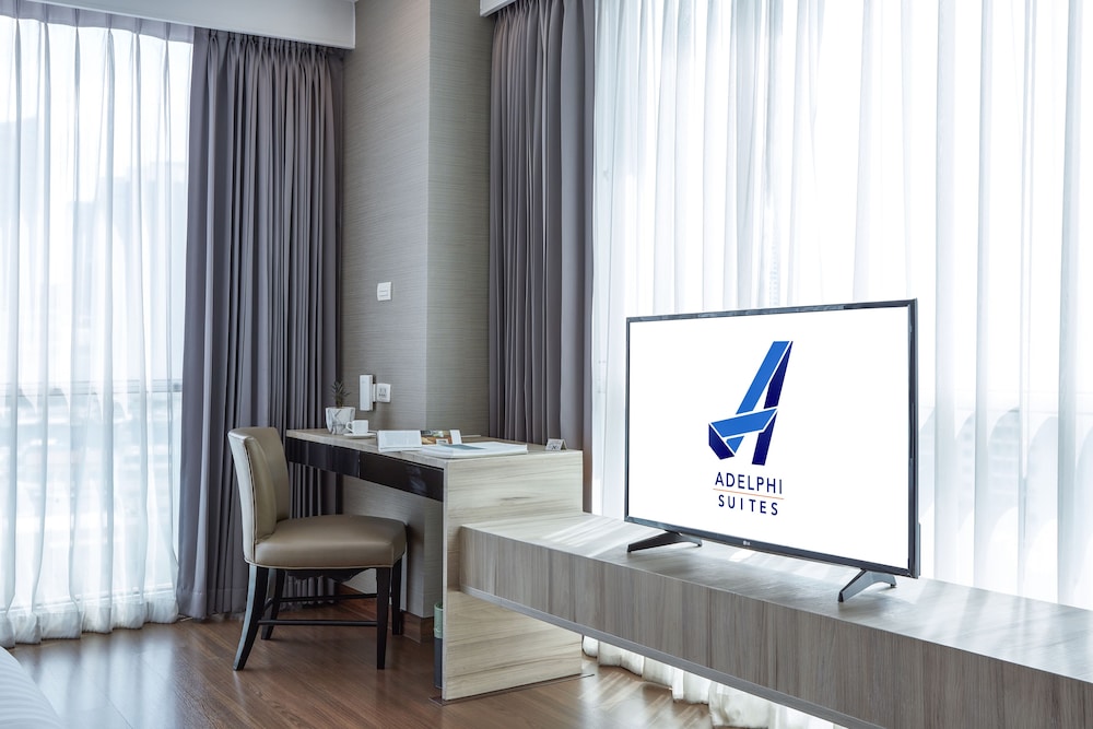 Adelphi Suites Bangkok 60/69