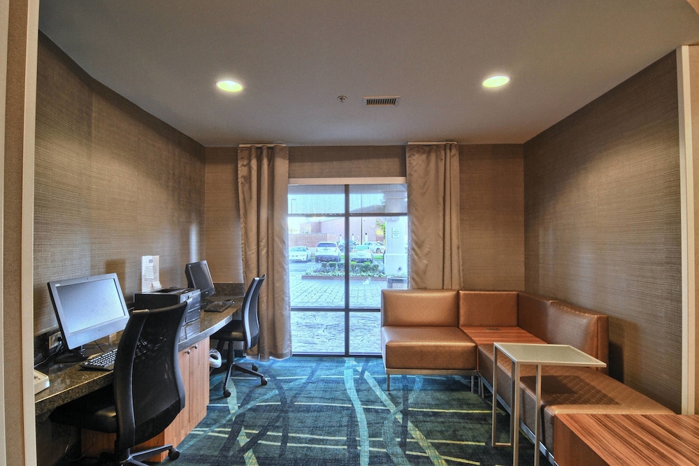 Springhill Suites Detroit Southfield 33/56