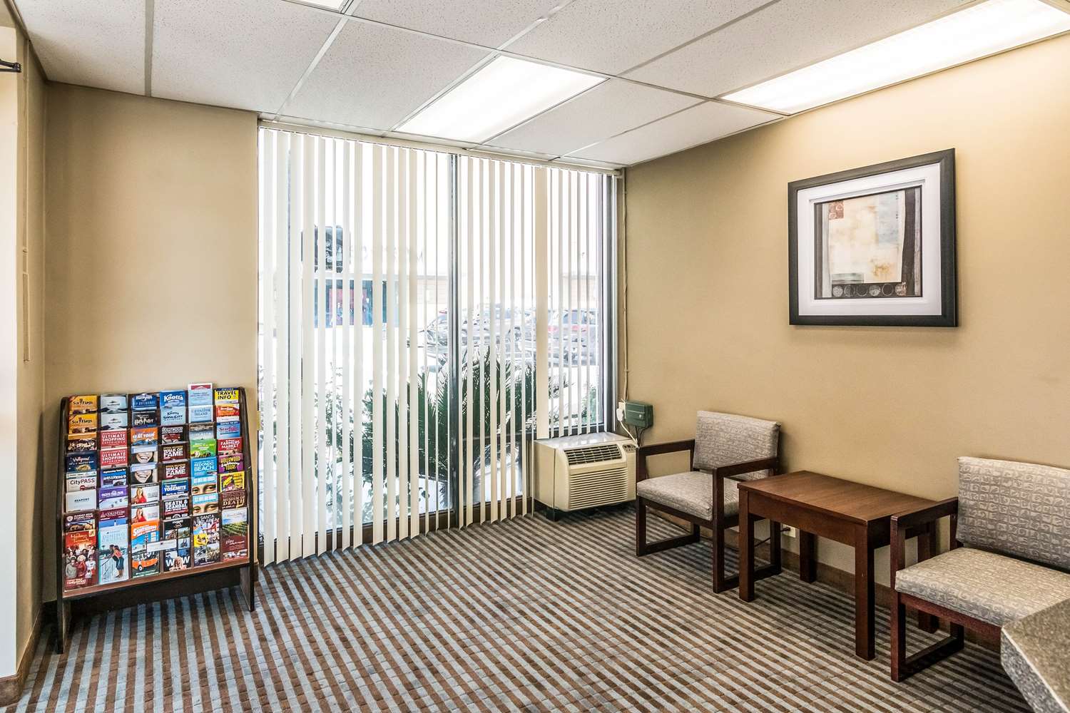 Rodeway Inn Regalodge Glendale CA 18/23