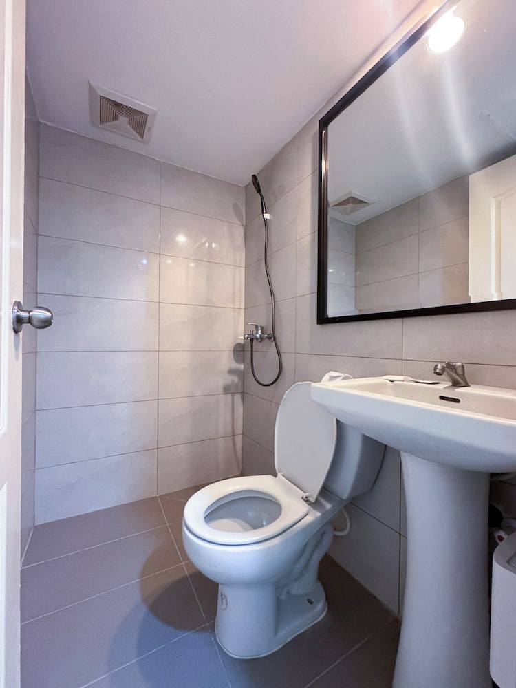 Palladium Suites 48/49