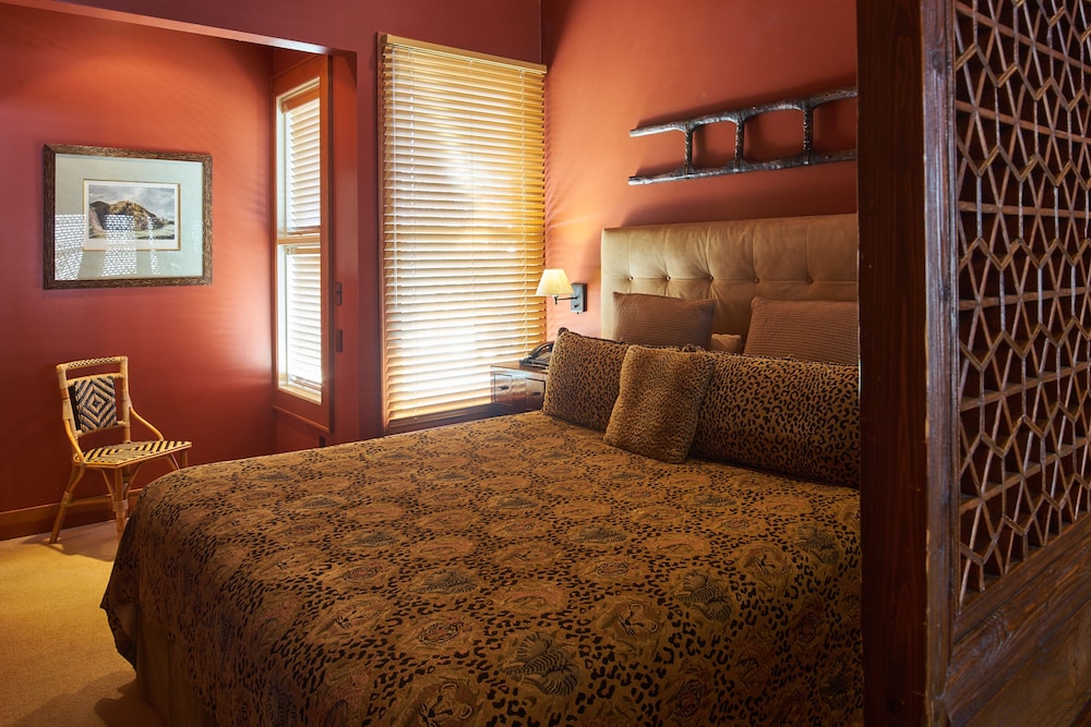 Hotel Mac 14/70