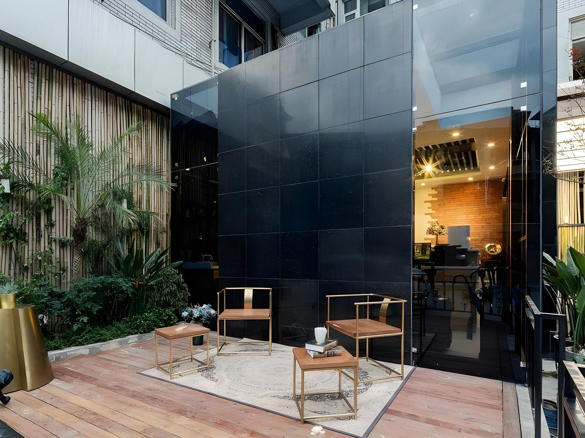 James Joyce Coffetel (Chengdu Kuanzhai Alley) 24/31