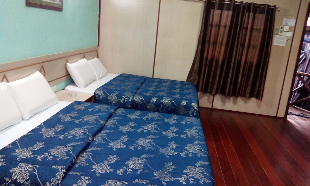 Purnama Beach Resort 27/67