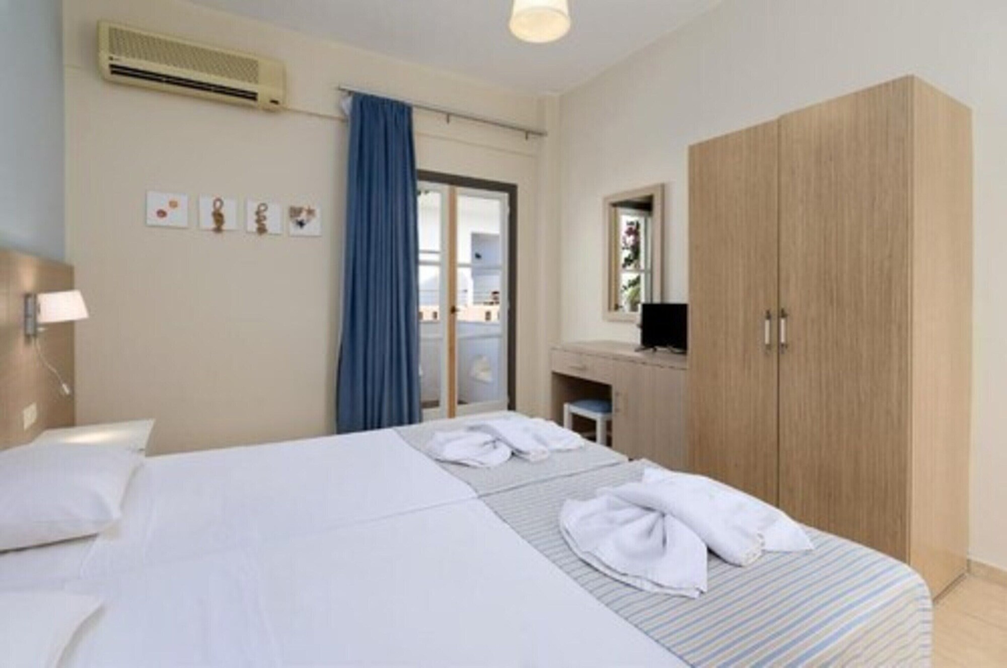 STANDARD, DOUBLE OR TWIN BED