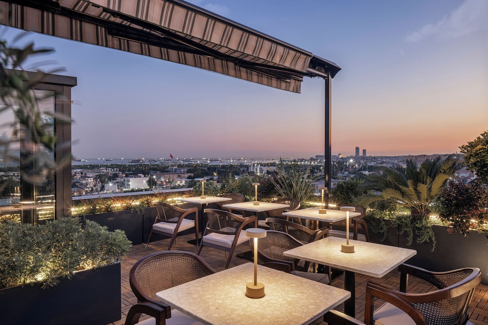 Lunet Old City Hotel 37/48