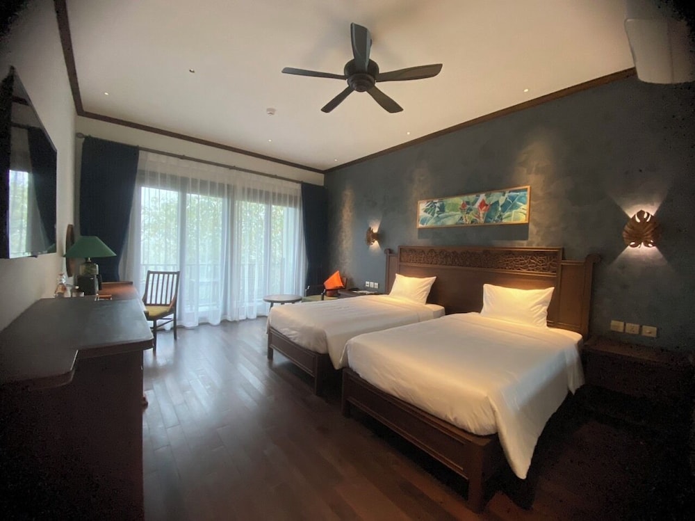 Amour Resort Bavi 8/50