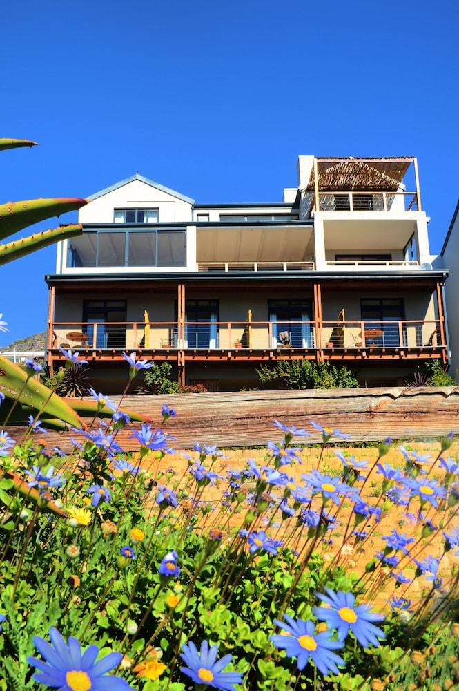 Mariner Guesthouse 2/74