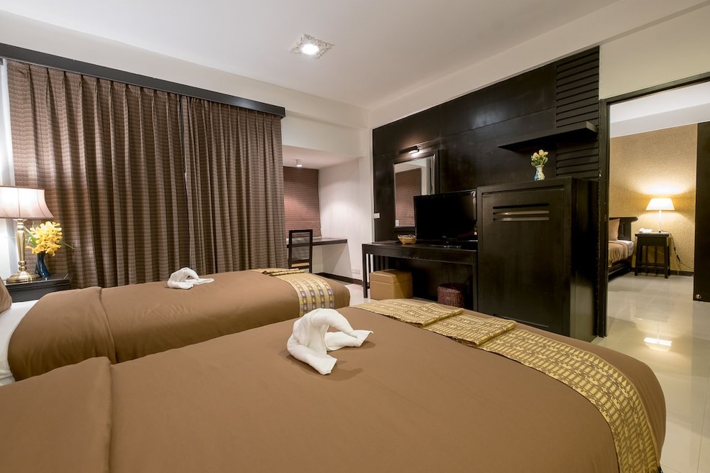 Siam Piman Hotel 40/72