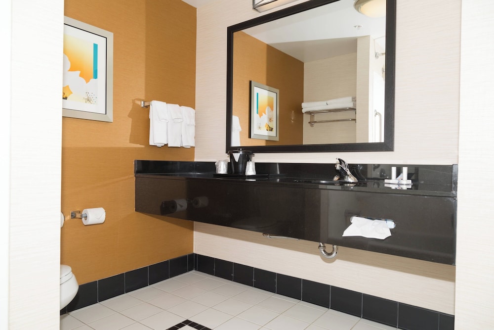 Fairfield Inn Suites By Marriott Morgantown 31/32