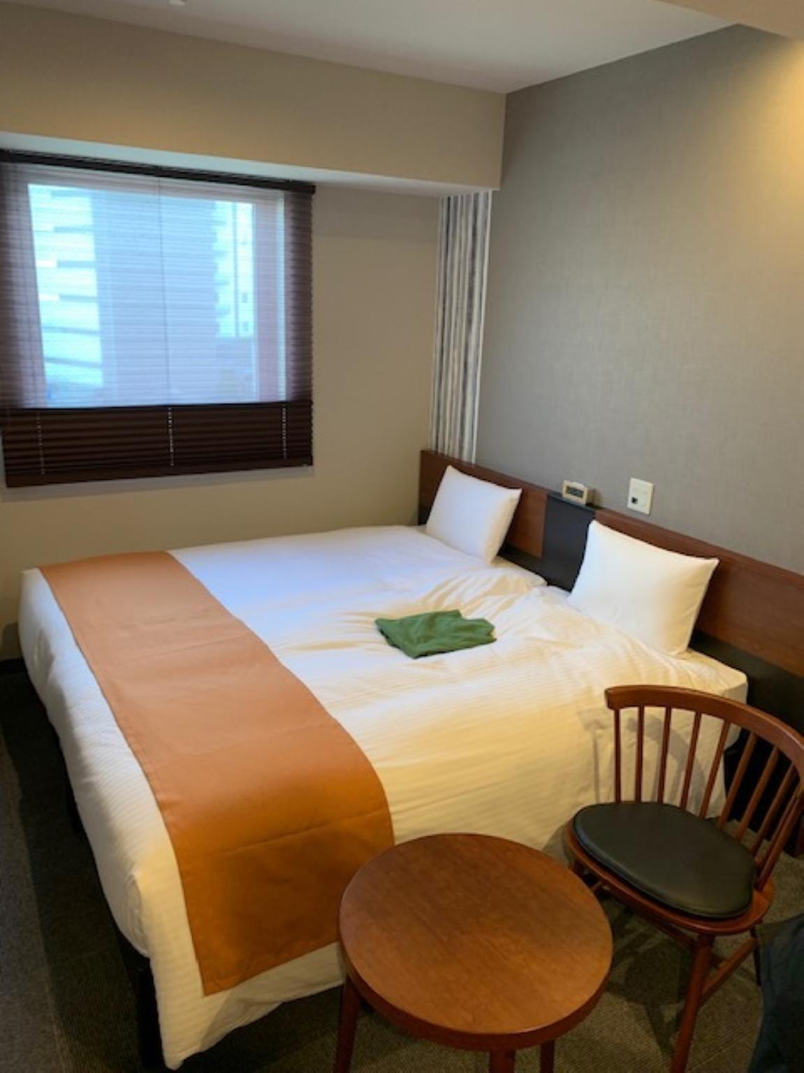 Hollywood, Twin Beds