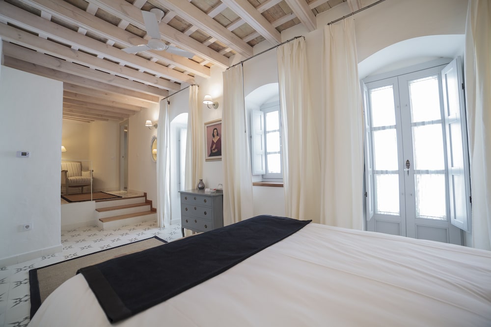 Junior Suite, Garden View