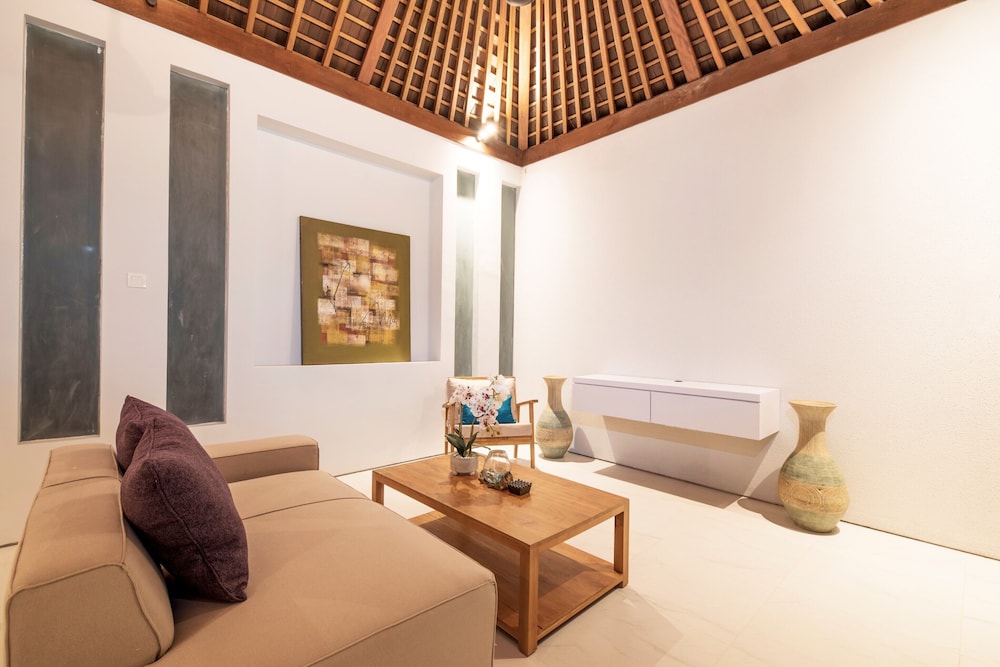 Villa DeDayuh Seminyak 29/46