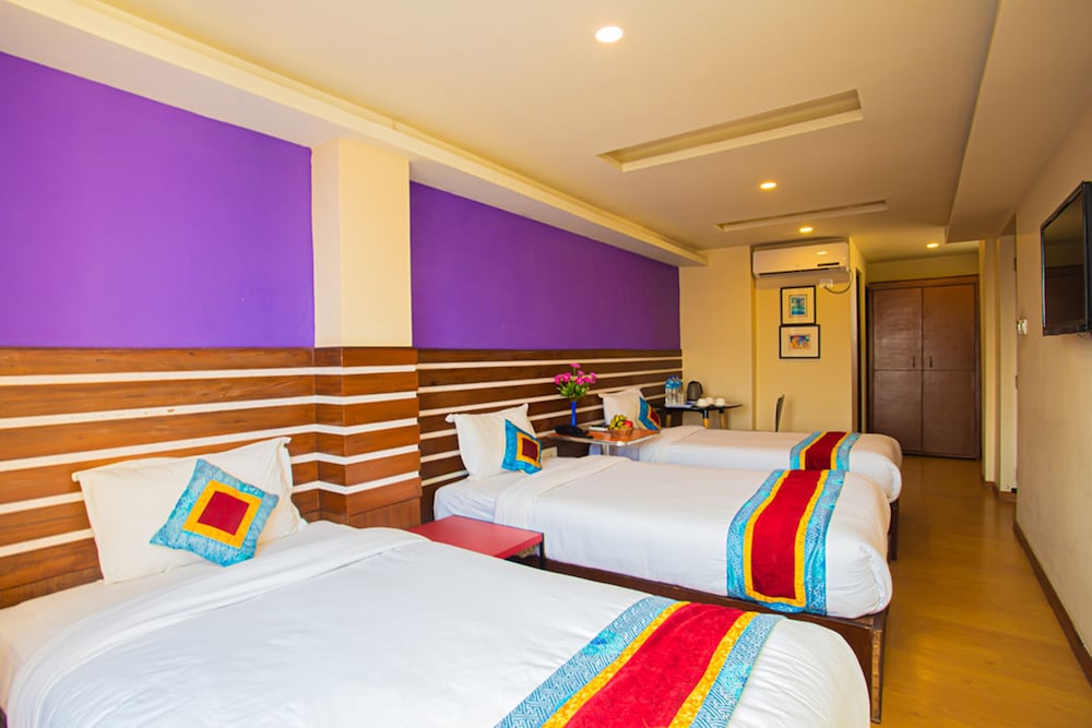 Truly Asia Boutique Hotel 12/55