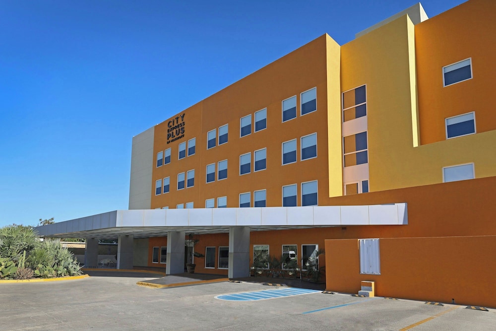 City Express Plus by Marriott Cabo San Lucas 64/69