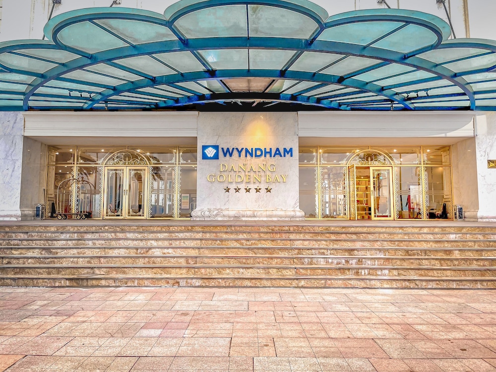 Lobby at Wyndham Danang Golden Bay, DA NANG