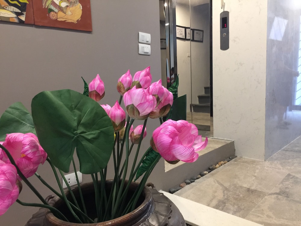 Unique Serviced Apartment 6/34