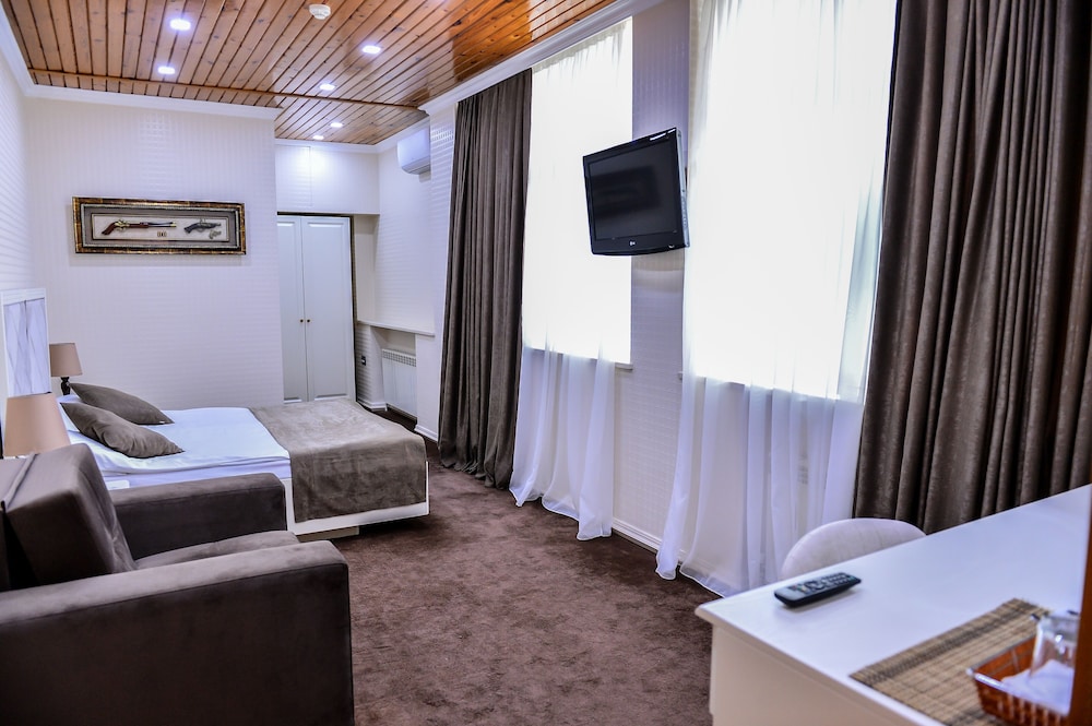 East Legend Hotel 18/50