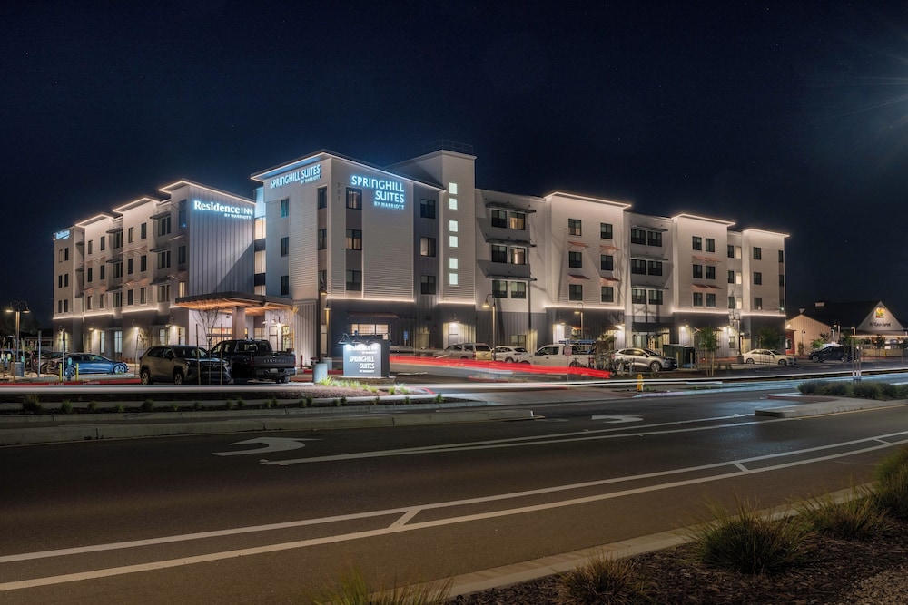 SpringHill Suites By Marriott San Luis Obispo 12/65