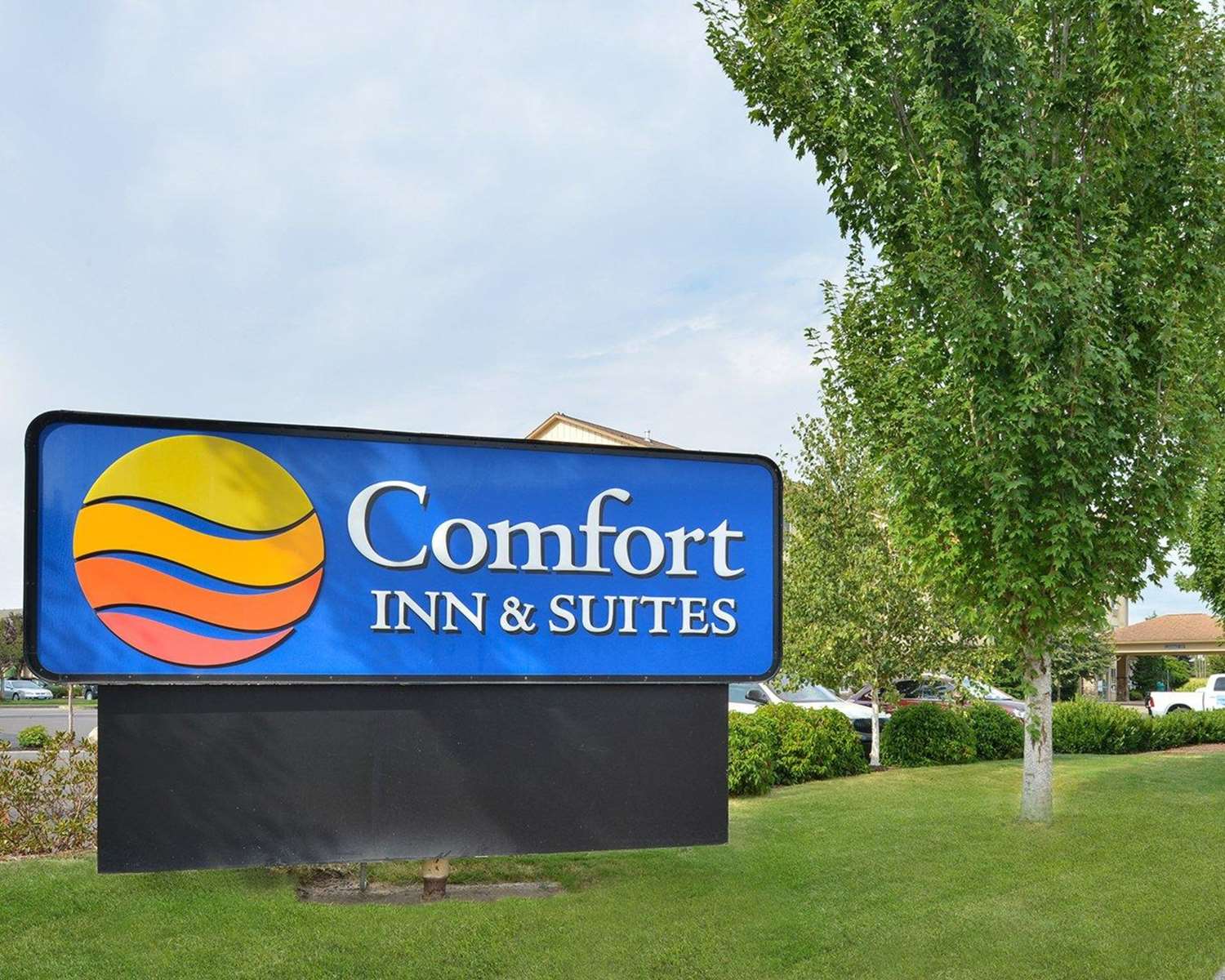 Comfort Inn and Suites McMinnville Wine Country 4/35