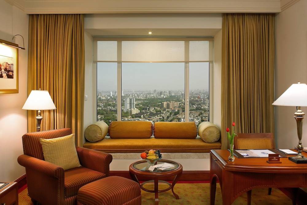 Itc Grand Central 25/39