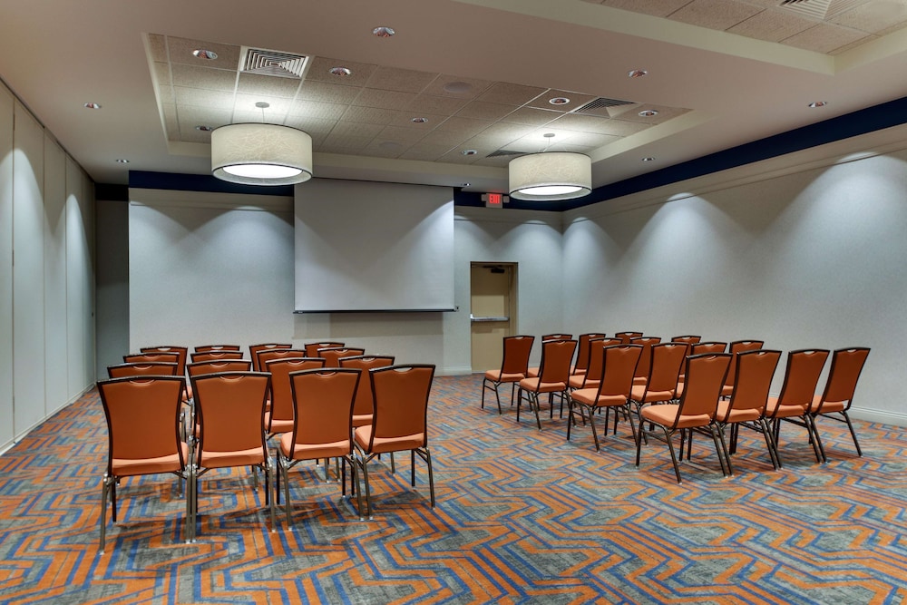 Drury Inn & Suites Knoxville West 58/67