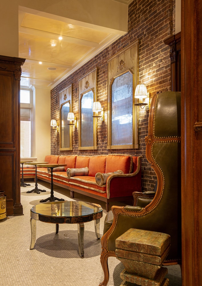 Hotel Cleo, Knoxville Downtown, a Tribute Portfolio Hotel 35/50