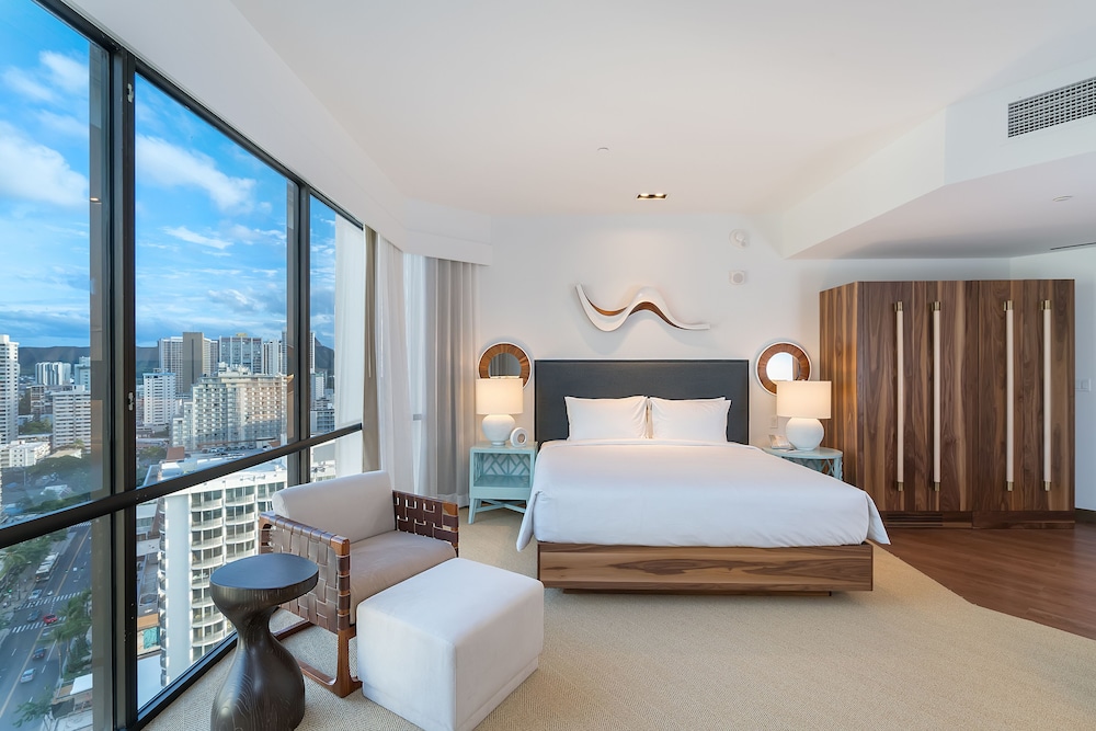 SUITE, KING BED, MOUNTAIN VIEW, SOFA