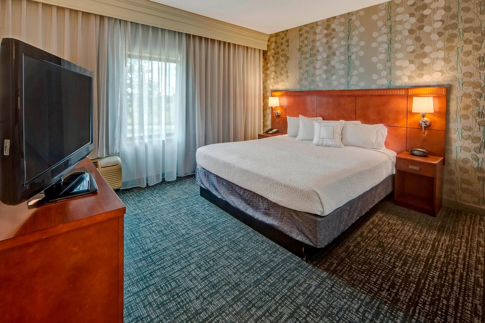 Courtyard By Marriott Memphis Southaven 14/48
