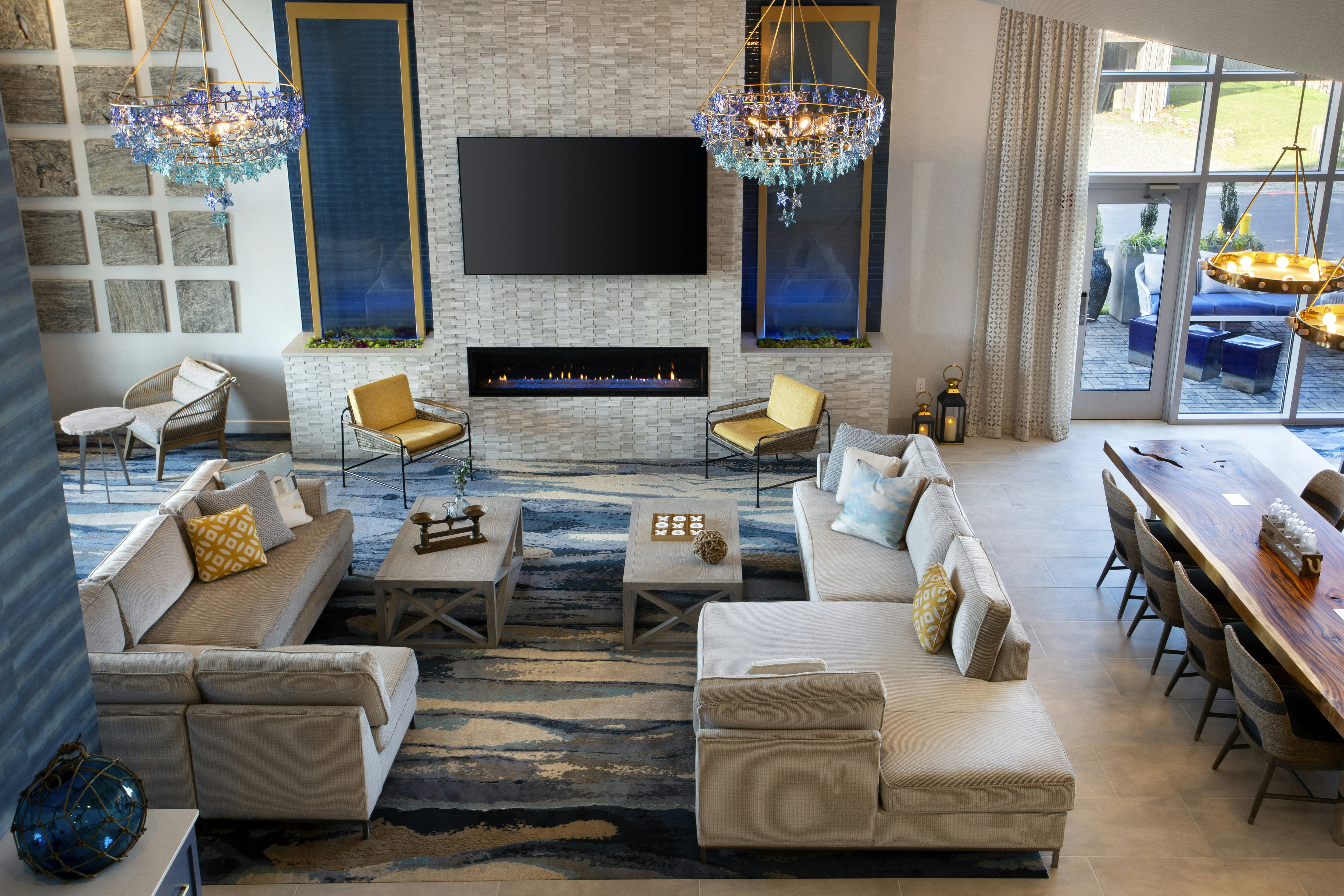 Fenwick Shores, Tapestry Collection by Hilton 55/57