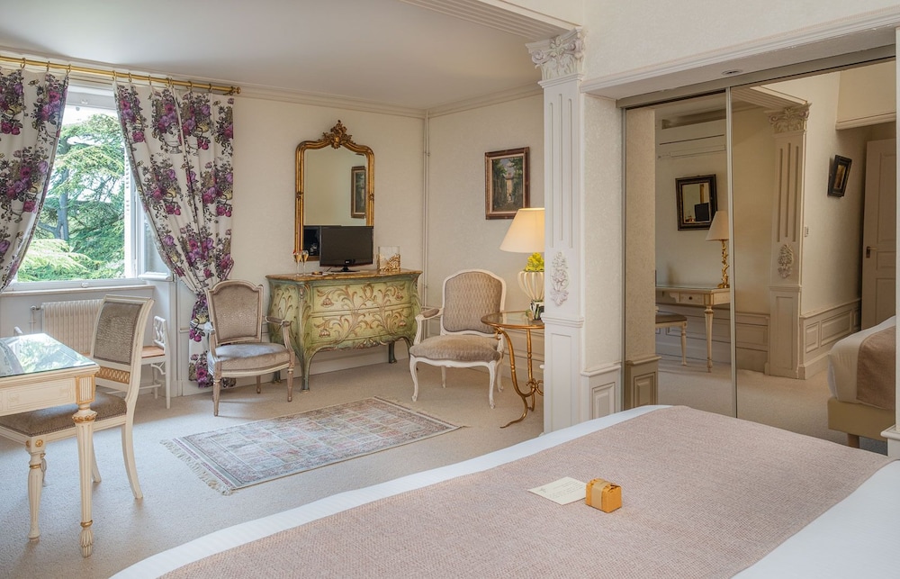 Chateau de Rochecotte 33/50